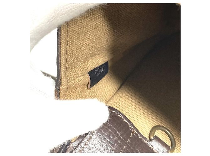 Louis Vuitton M92534 Utah Irokuwa Bag Marrone - vista 13
