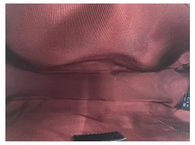 Borsa a tracolla Gucci GG Marmont in nero - vista 10