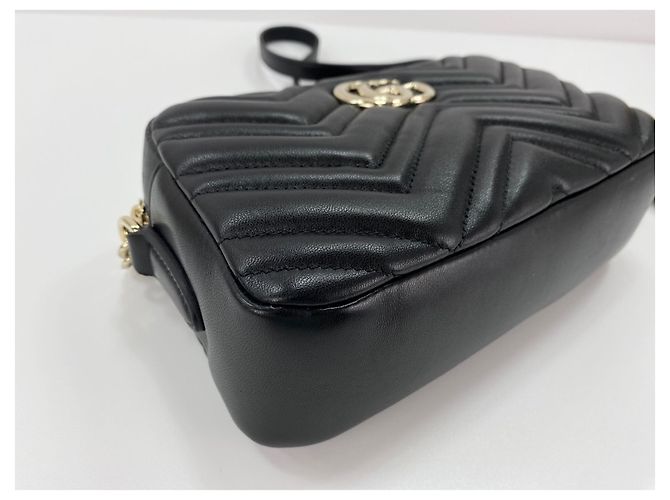 Borsa a tracolla Gucci GG Marmont in nero - vista 8