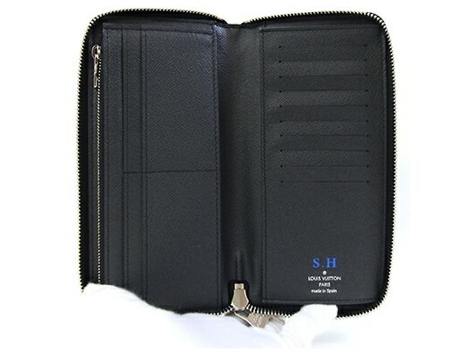 Louis Vuitton Taiga Long Wallet in Ardoise Grey - view 3