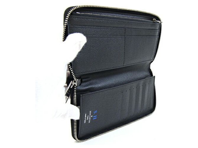 Louis Vuitton Taiga Long Wallet in Ardoise Grey - view 4