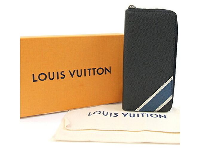 Louis Vuitton Taiga Long Wallet in Ardoise Grey - view 9