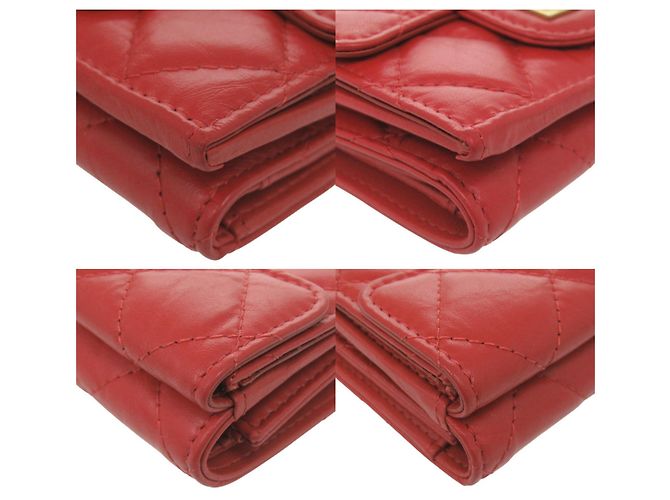 Cartera compacta plegable 2.55 Chanel Roja - vista 3