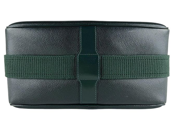 Borsa a tracolla Louis Vuitton Taiga Reporter PM - vista 4