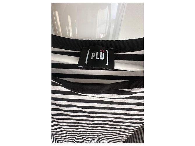 Munthe Plus Simonsen Camiseta a rayas con detalles de tul Negro Blanco - vista 2