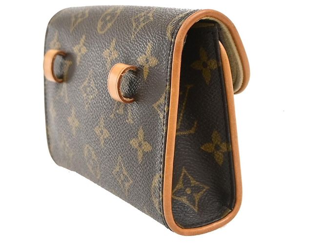 Louis Vuitton Florentine Waist Monogram Canvas medium Marrom - vista 4