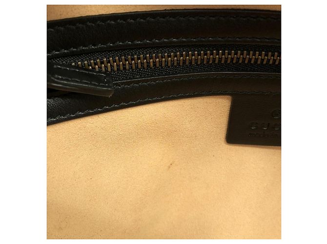 Borsa a tracolla Gucci GG Marmont in pelle nera Nero - vista 8