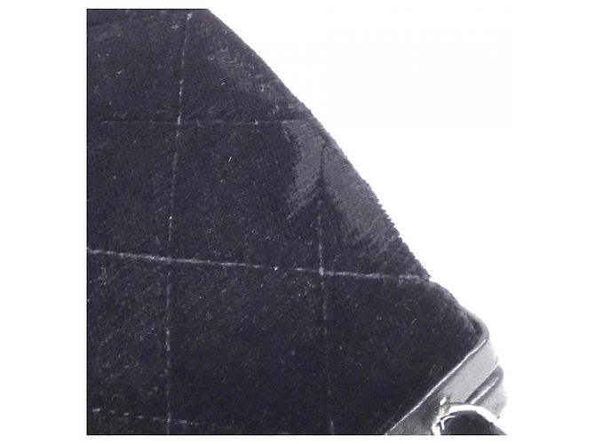 Borsa a tracolla Chanel in velluto nero - vista 3