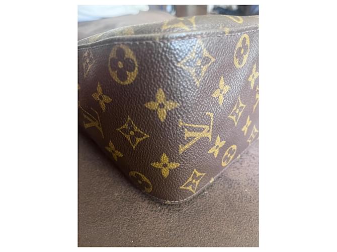 Borsa Louis Vuitton Looping GM Monogramma - vista 3