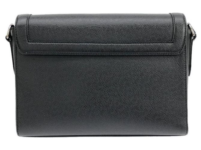 Borsa a tracolla Louis Vuitton Taiga New Flap Messenger Nero - vista 2