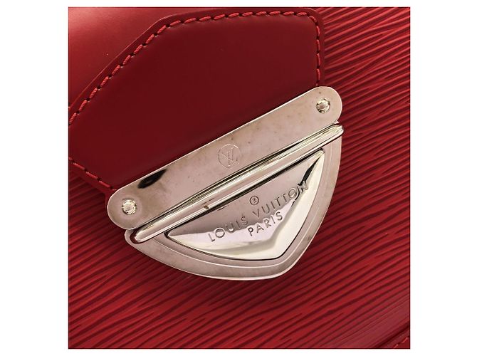 Borsa Louis Vuitton Epi Sac Montaigne Rosso - vista 4
