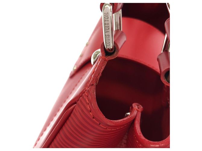Borsa Louis Vuitton Epi Sac Montaigne Rosso - vista 6