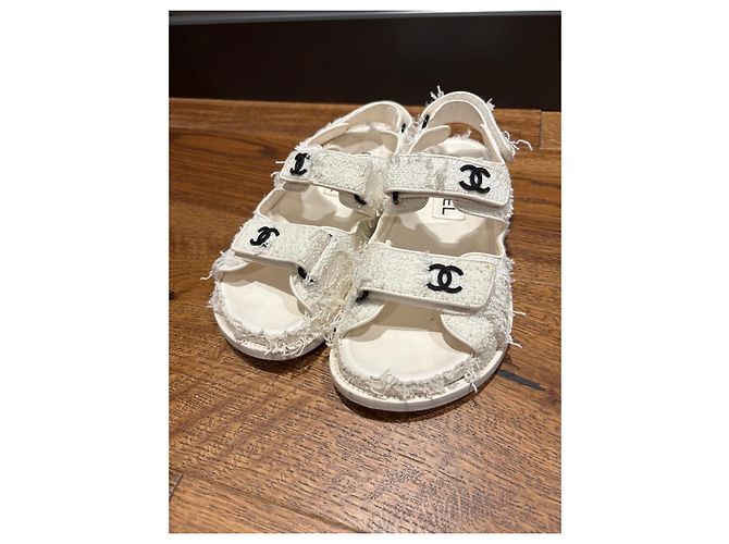 Sandali Chanel in tweed bianco con logo CC - vista 12