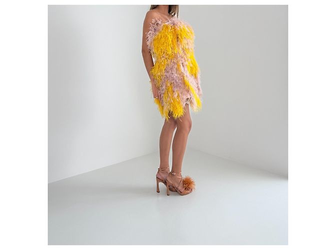Neu mit Etikett Ralph & Russo Spring 2020 Mini-Seidenkleid mit Straußenfedern Runway Look 44 – IT 38 - Ansicht 3