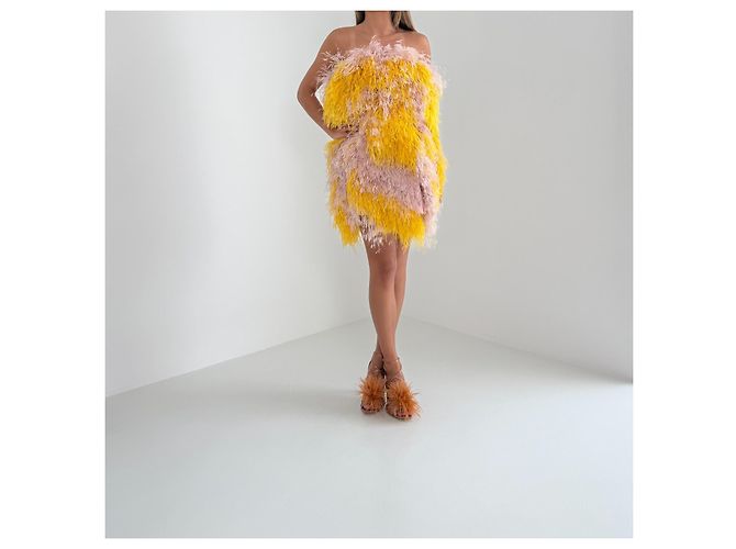 Neu mit Etikett Ralph & Russo Spring 2020 Mini-Seidenkleid mit Straußenfedern Runway Look 44 – IT 38 - Ansicht 6