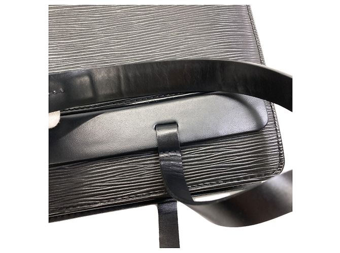Borsa Tote Louis Vuitton Epi Leather Croisette PM Nero - vista 10