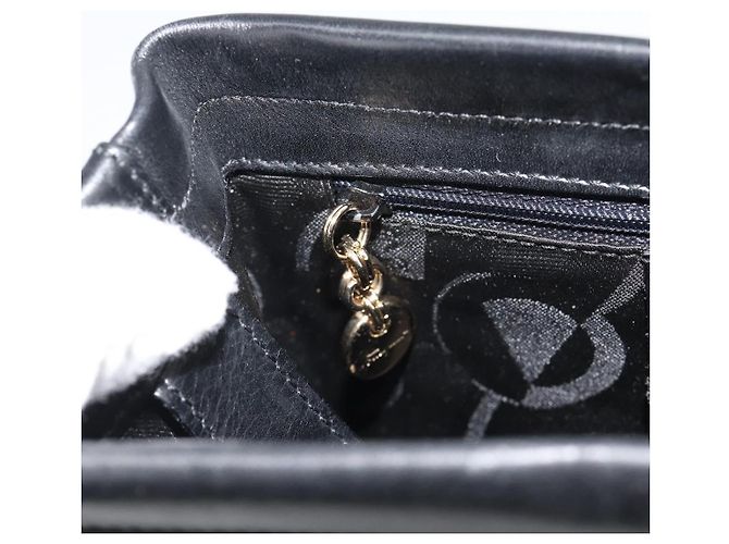 Salvatore Ferragamo Vala Shoulder Bag Leather Black Gold Auth ka5045 Golden - view 19