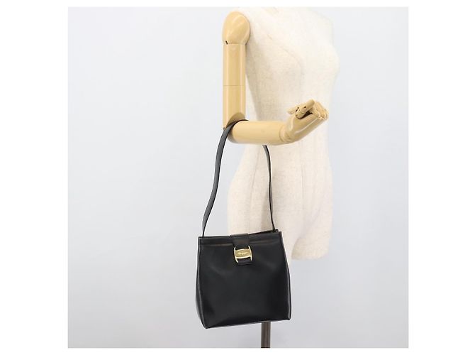 Salvatore Ferragamo Vala Shoulder Bag Leather Black Gold Auth ka5045 Golden - view 20