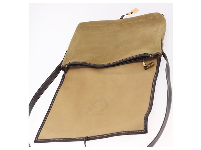 LOEWE Anagram Shoulder Bag Suede Beige Gold Auth 190571 D'oro - vista 19