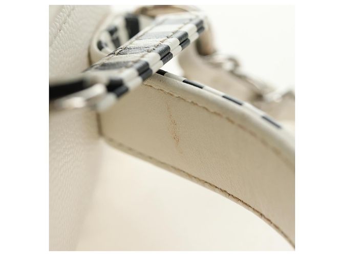 CHANEL CC Figley Matelasse Chain Bag Caviar Skin White Silver CC Auth 189075SM Argento Bianco - vista 16