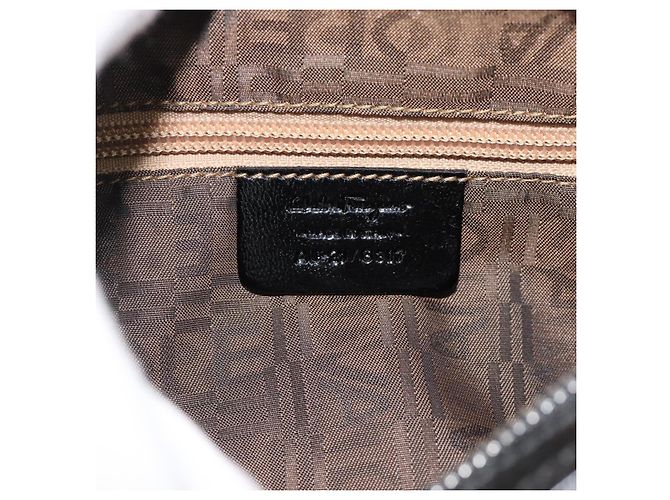 Borsa Salvatore Ferragamo Gancini in scamosciato nero e argento Auth BA13719A - vista 12