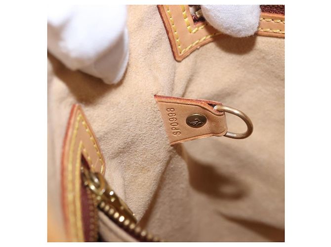 Bucket Borsa a tracolla LOUIS VUITTON Nomad in pelle PM Beige M85001 LV Auth 189289 - vista 12