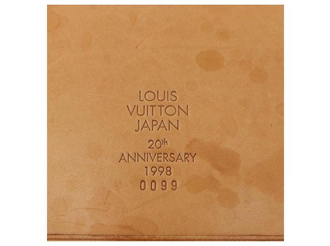 Bucket Borsa a tracolla LOUIS VUITTON Nomad in pelle PM Beige M85001 LV Auth 189289 - vista 9