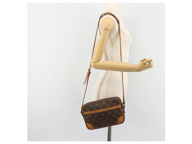 LOUIS VUITTON Monogram Trocadero 23 Shoulder Bag M51276 LV Auth 187071 Monogramma - vista 25