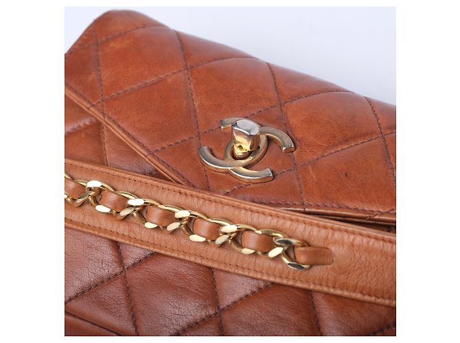 Marsupio in agnello con logo CC Chanel Camel Cammello - vista 4