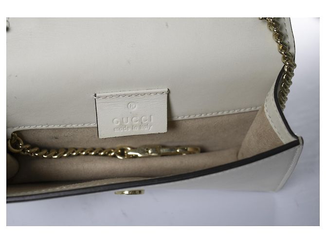 Gucci, bolso Sylvie mini chain en blanco - vista 7
