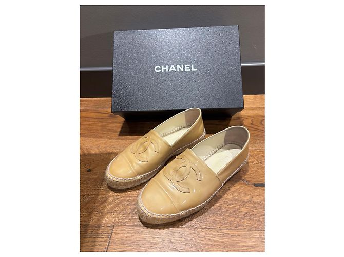Chanel Espadrilles CC in Vernice - Beige - vista 11
