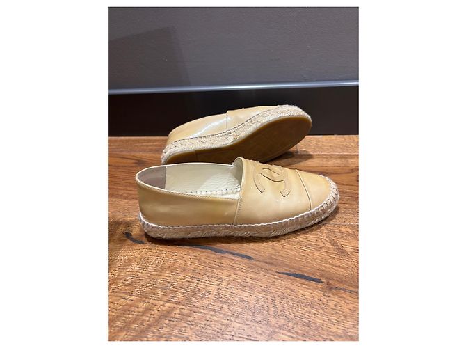 Chanel Espadrilles CC in Vernice - Beige - vista 12