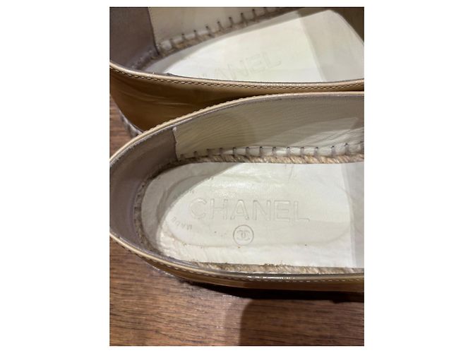 Chanel Espadrilles CC in Vernice - Beige - vista 5