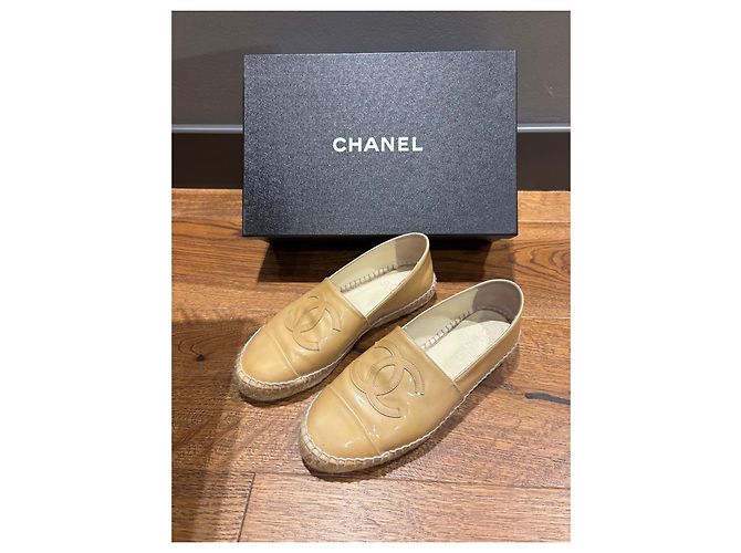 Chanel Espadrilles CC in Vernice - Beige - vista 7
