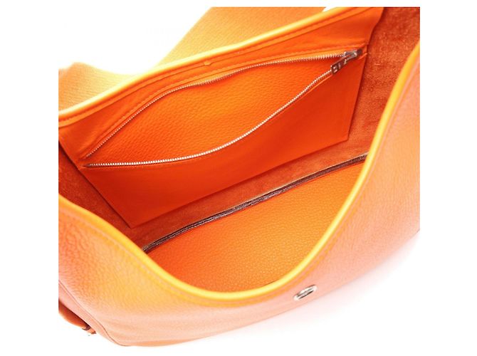 Borsa a tracolla in pelle Taurillon Clemence arancione Hermès - vista 3