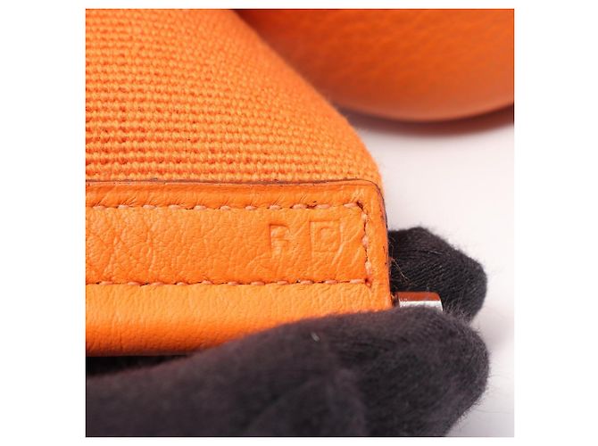 Borsa a tracolla in pelle Taurillon Clemence arancione Hermès - vista 5