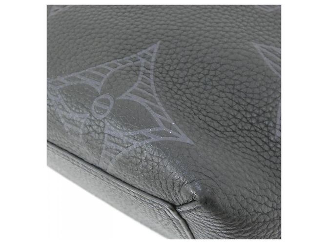 Louis Vuitton Taurillon Shadow Cabas Voyage Handbag Black - view 4