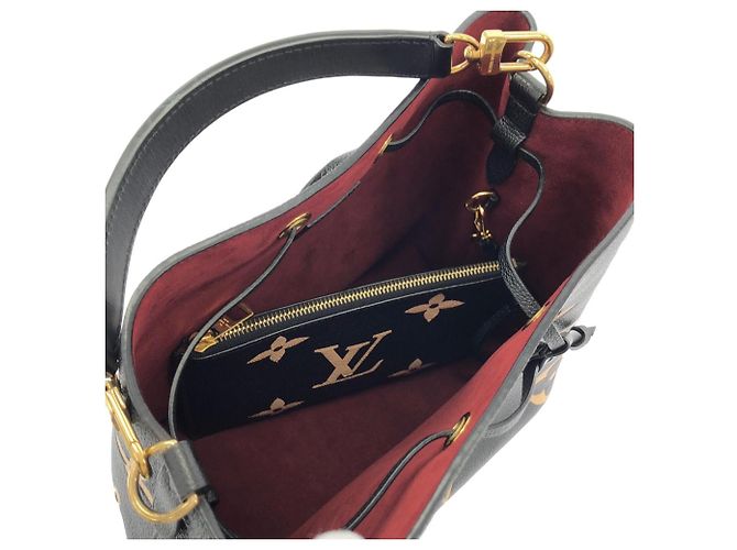 Néonoé Borsa a Spalla Louis Vuitton Bicolor Monogram Empreinte Neo Noe MM Nero Beige - vista 7