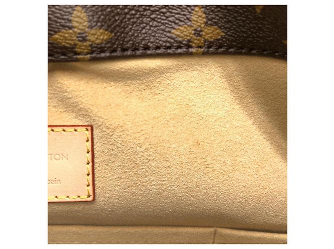 Borsa a spalla Louis Vuitton Monogram Artsy MM Marrone - vista 8