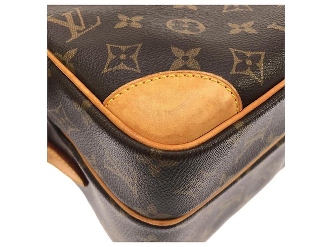 Borsa a tracolla Louis Vuitton Monogram Nile Marrone - vista 3