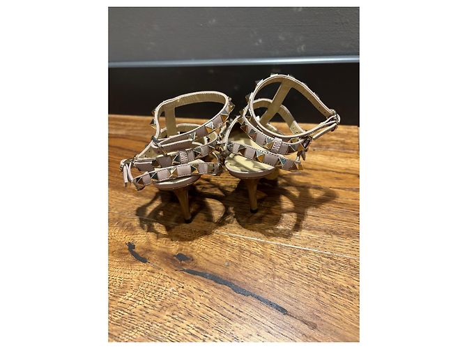 Rockstud Ankle Strap Pumps Valentino Garavani Braun - Ansicht 8