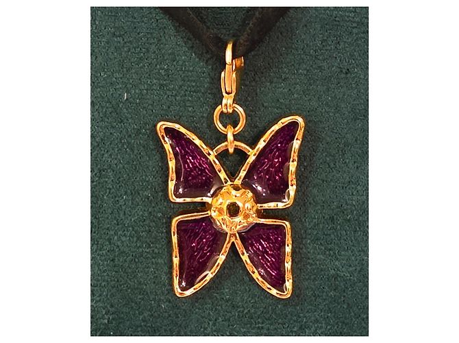 Yves Saint Laurent Pendente a farfalla in metallo dorato e smalto viola D'oro Porpora - vista 3