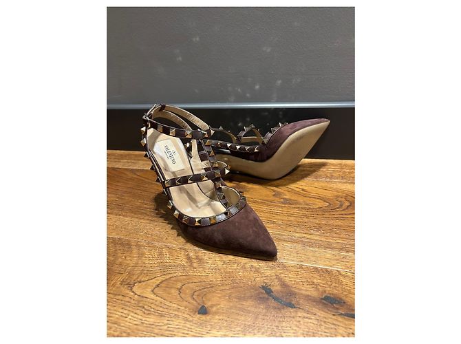 Décolleté Valentino Garavani Rockstud in scamosciato marrone - vista 7
