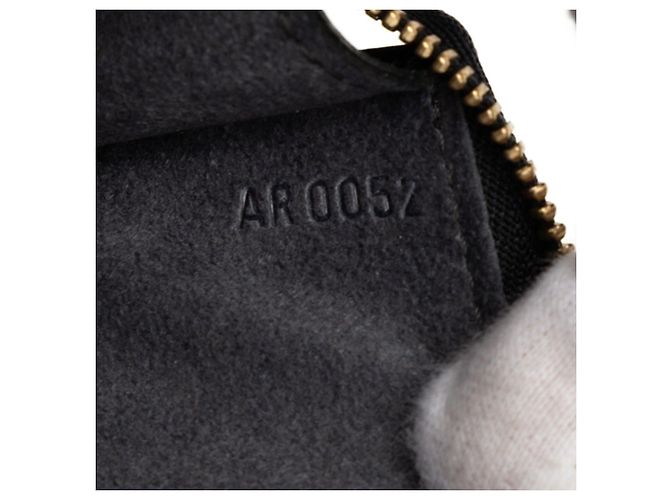 Borsa Louis Vuitton Epi Pochette Accessoires Nero - vista 6