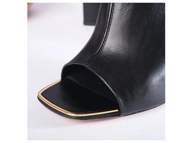 Céline Sandali piatti in pelle nera Celine con dettagli dorati Nero - vista 4