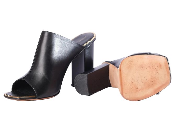 Céline Sandali piatti in pelle nera Celine con dettagli dorati Nero - vista 7