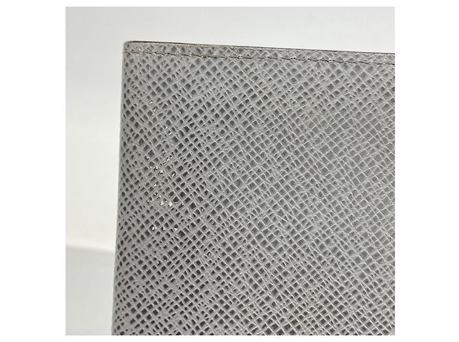 Louis Vuitton Taiga Portefeuille Brazza Long Wallet - vista 5