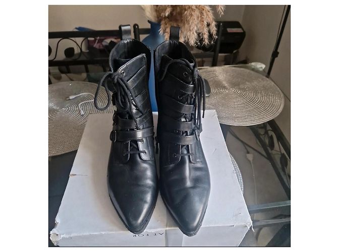 Autre Marque Botas Biker What For de cuero negro con tachuelas - vista 3