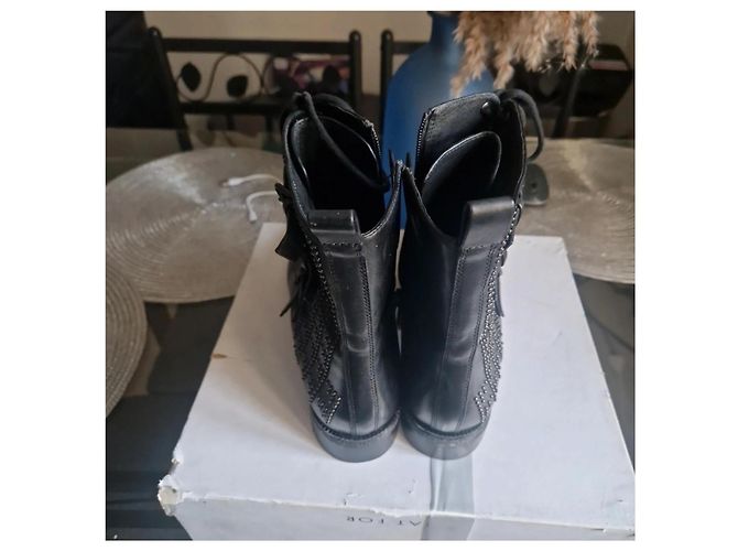 Autre Marque Botas Biker What For de cuero negro con tachuelas - vista 4