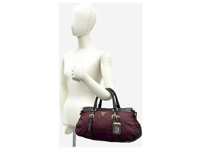 Prada Borsa a manico superiore in nylon e pelle bordeaux Bordò - vista 4